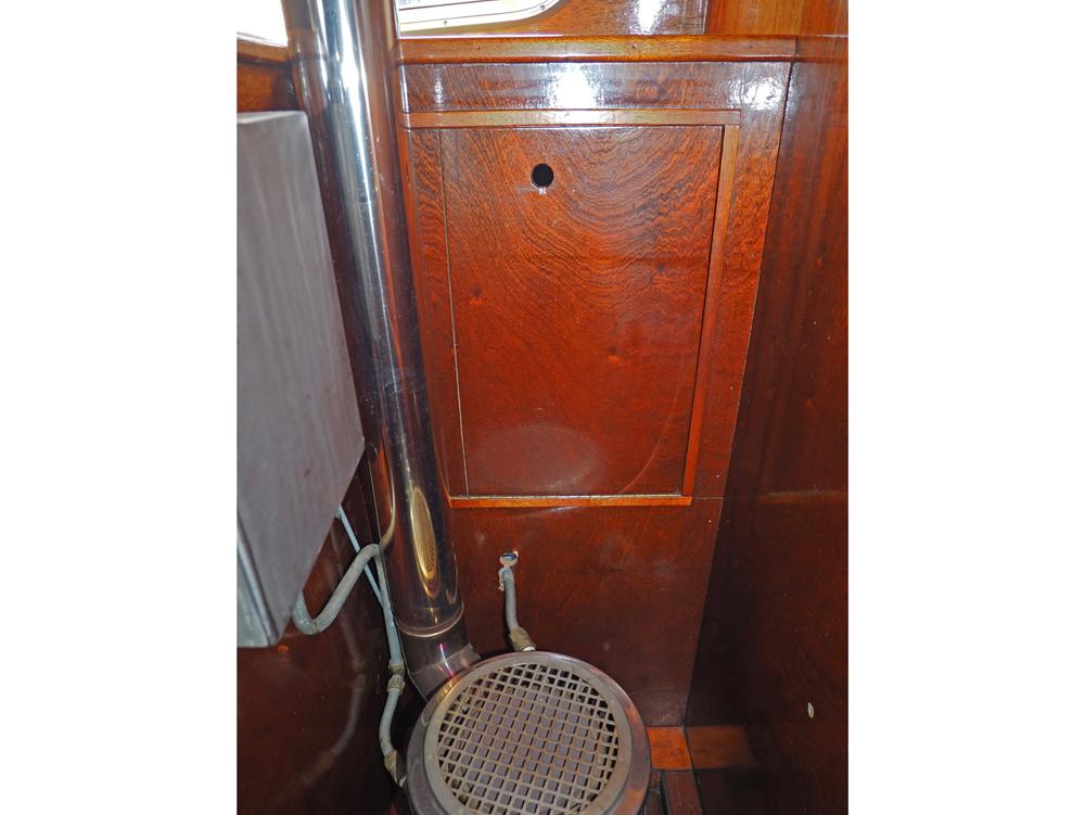 Fore ship, Accommodation